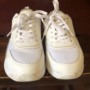 Easy Spirit SE Topa Lace Up Sneakers